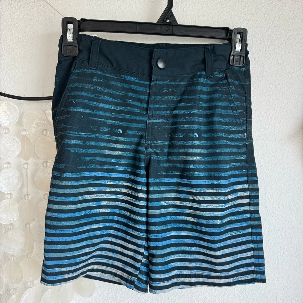 Boys Assorted Swim Shorts Size M (8-10).